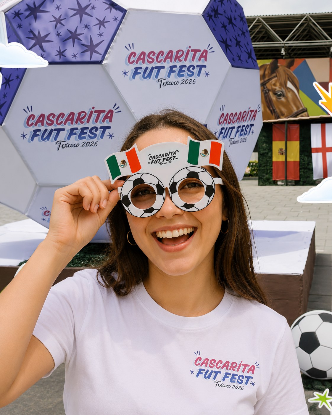 Asistente usando lentes promocionales personalizados de La Cascarita Fut Fest